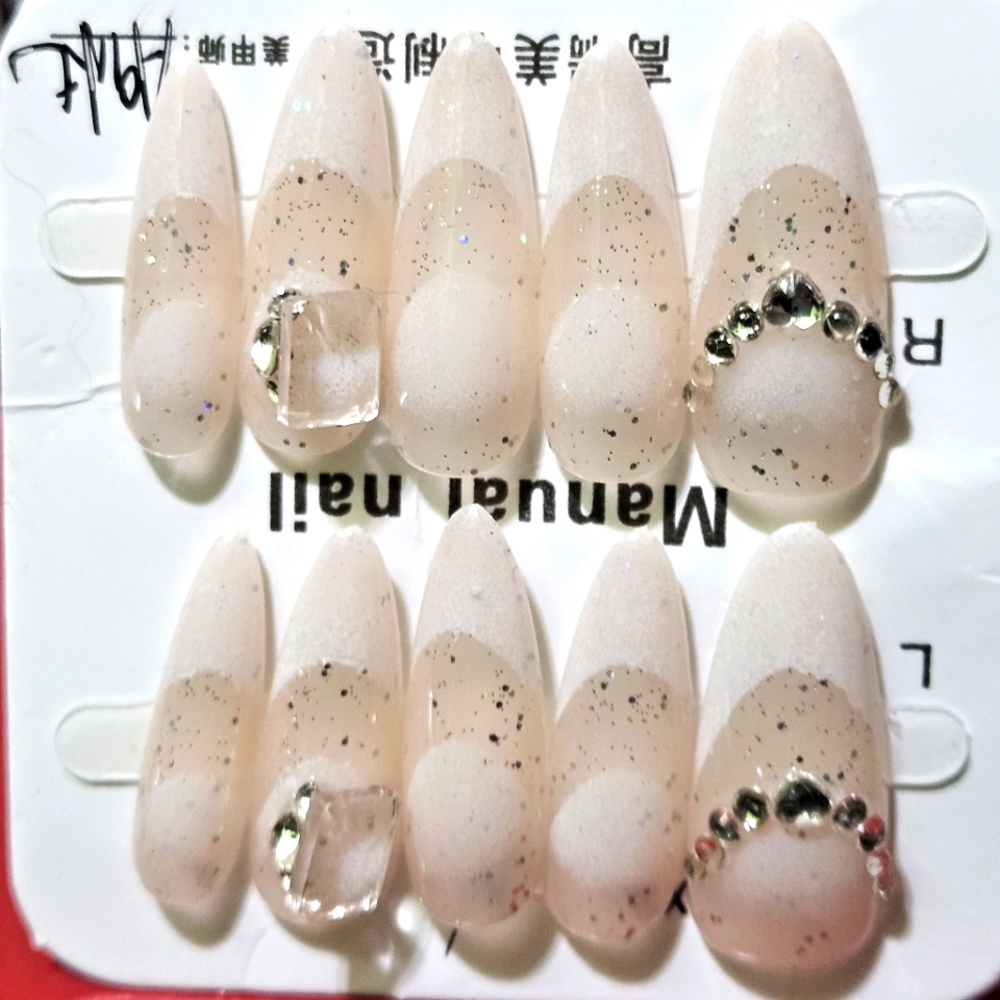 Bougie Nails Press-on nails glue-on nails artificial nails fake